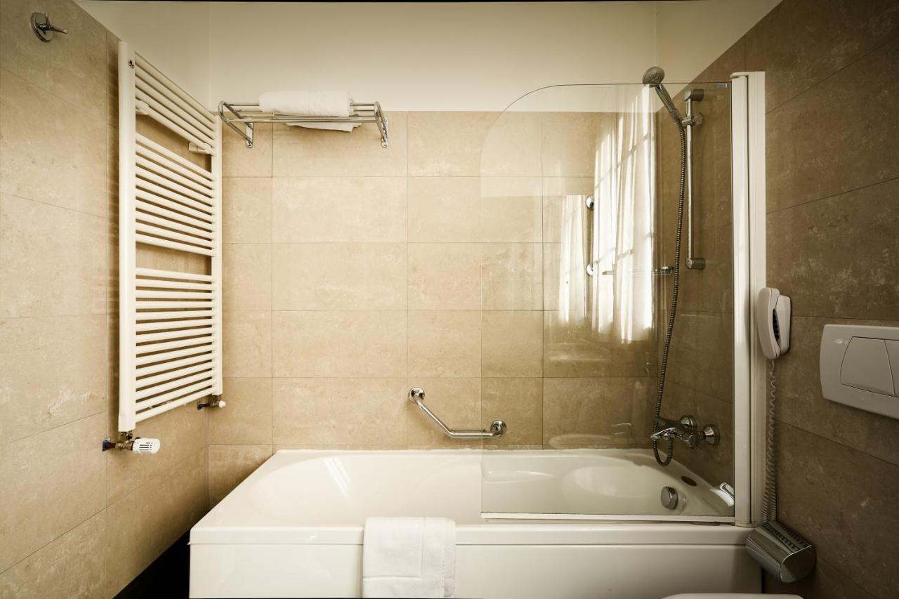 Meditur Hotel Bologna Оццано-делл'Емілія Екстер'єр фото